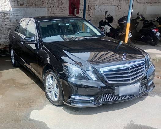 MERCEDES-BENZ E 500 5.5 AVANTGARDE EXECUTIVE V8 GASOLINA 4P AUTOMÁTICO